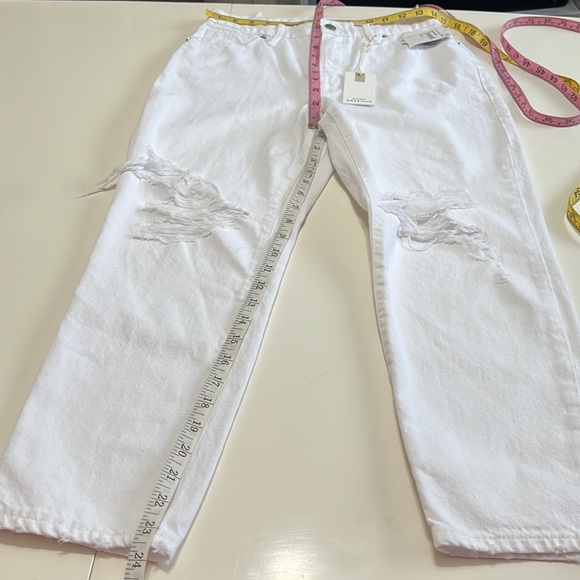 NWT Good American High Waist Distressed White Jeans Size 2/26 - Picture 9 of 12